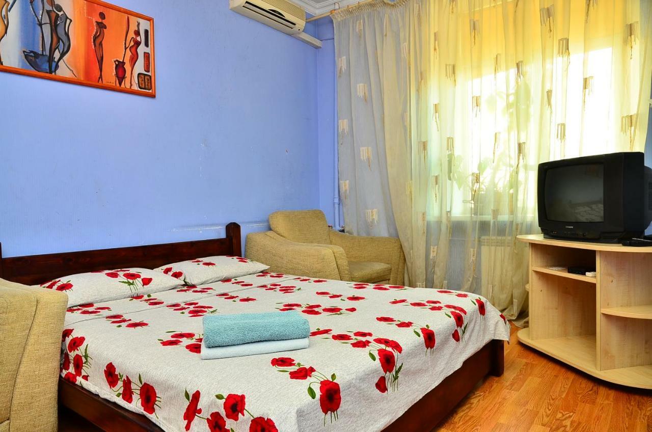 Bolshaya Vasilkovskaya 12 Appartement Kiev Buitenkant foto